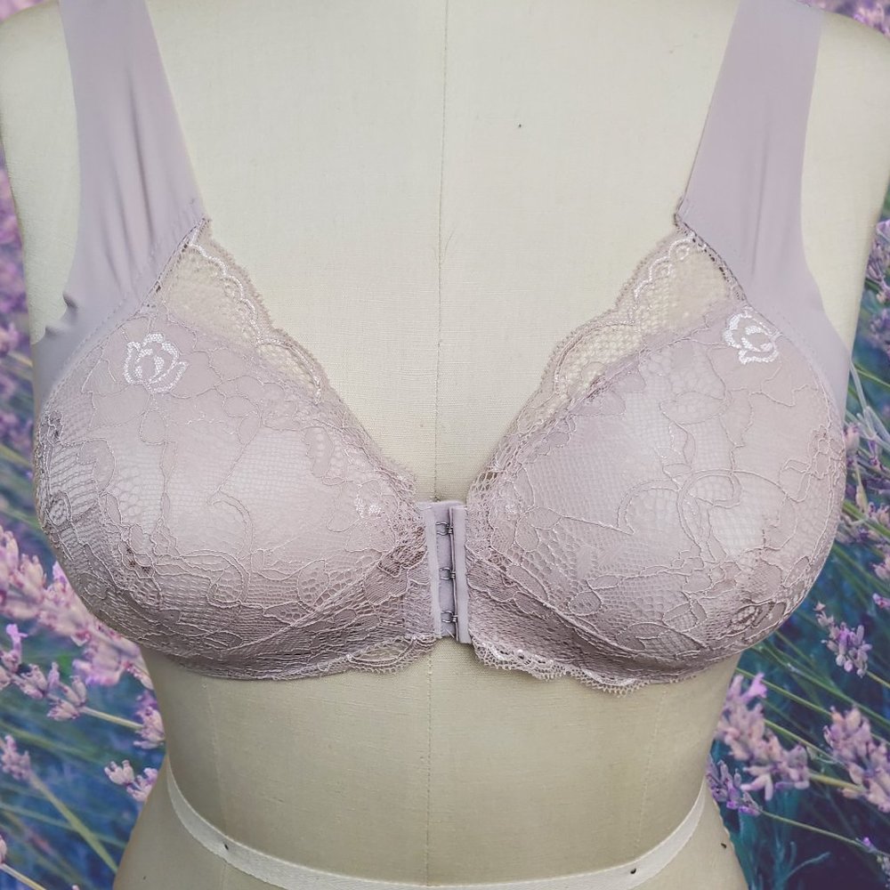 New Padded Comfort Bra - 4XL - Wireless - Pale Lavender Lace